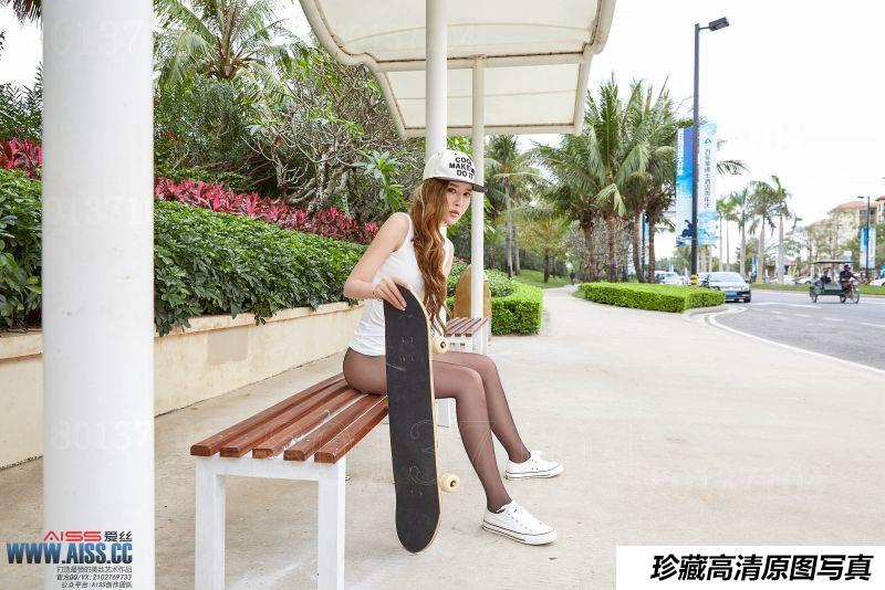 爱丝 F6028 NO.106 索菲-滑板街头 49P