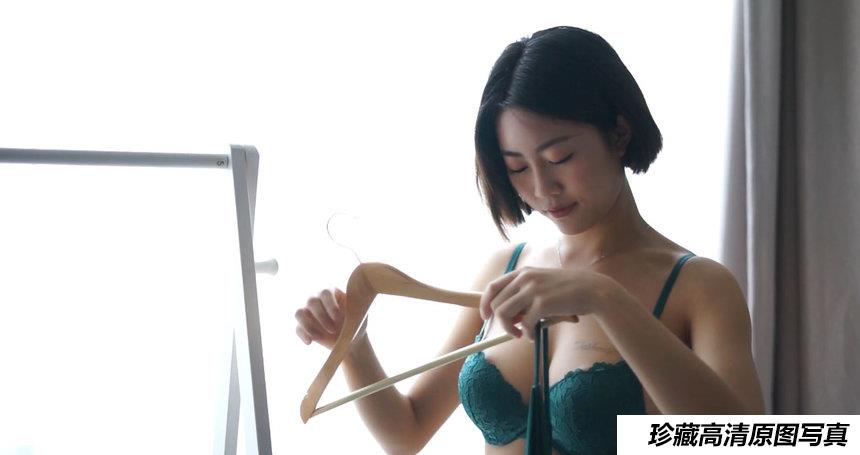 [YALAYI雅拉伊视频] 2018.10.27 V001《舞寂》肖萧 [MP4-151MB]-绅士图
