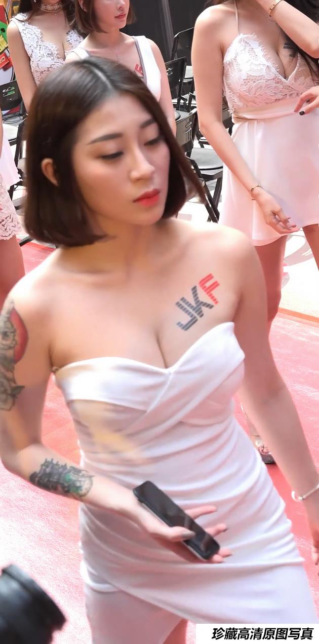 [JKF写真] 2019黄金娱乐成记者会JKF女郎红毯彩排[mp4/117M]