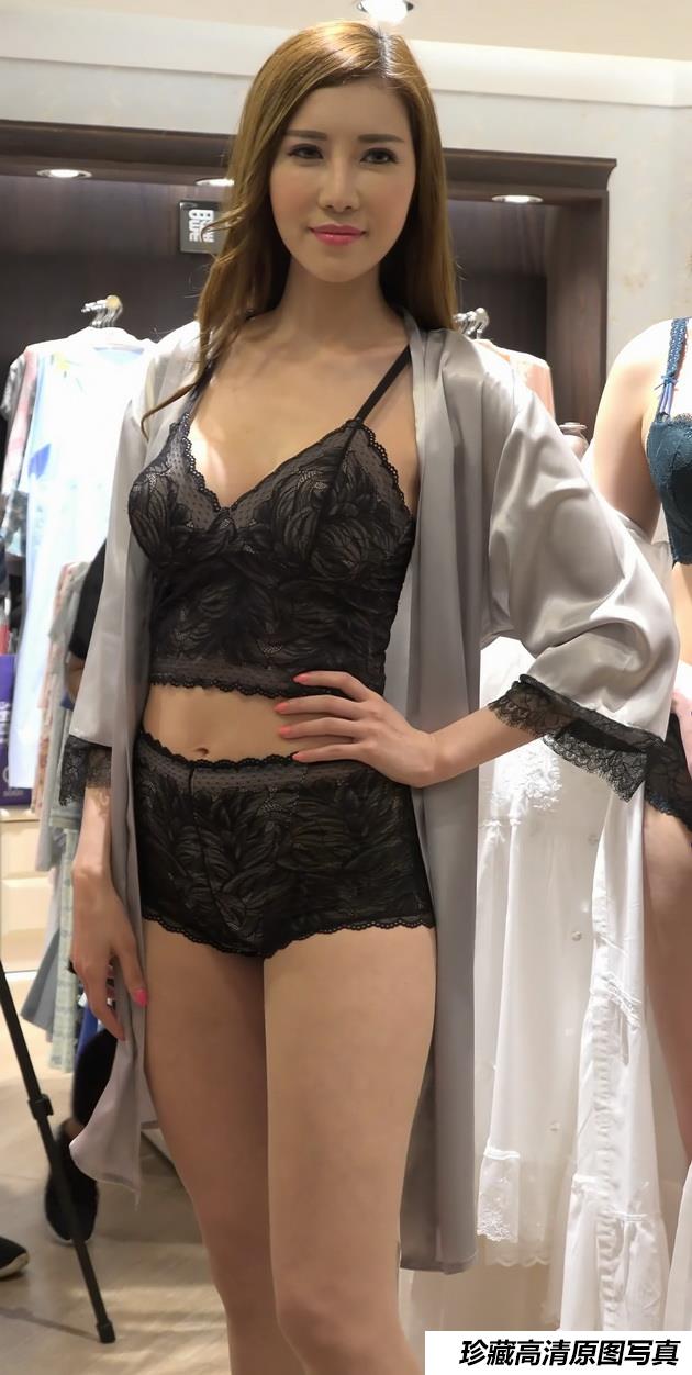2019 SOGO法利诺罗丝美春夏新品内睡衣秀合影[mp4/104M
