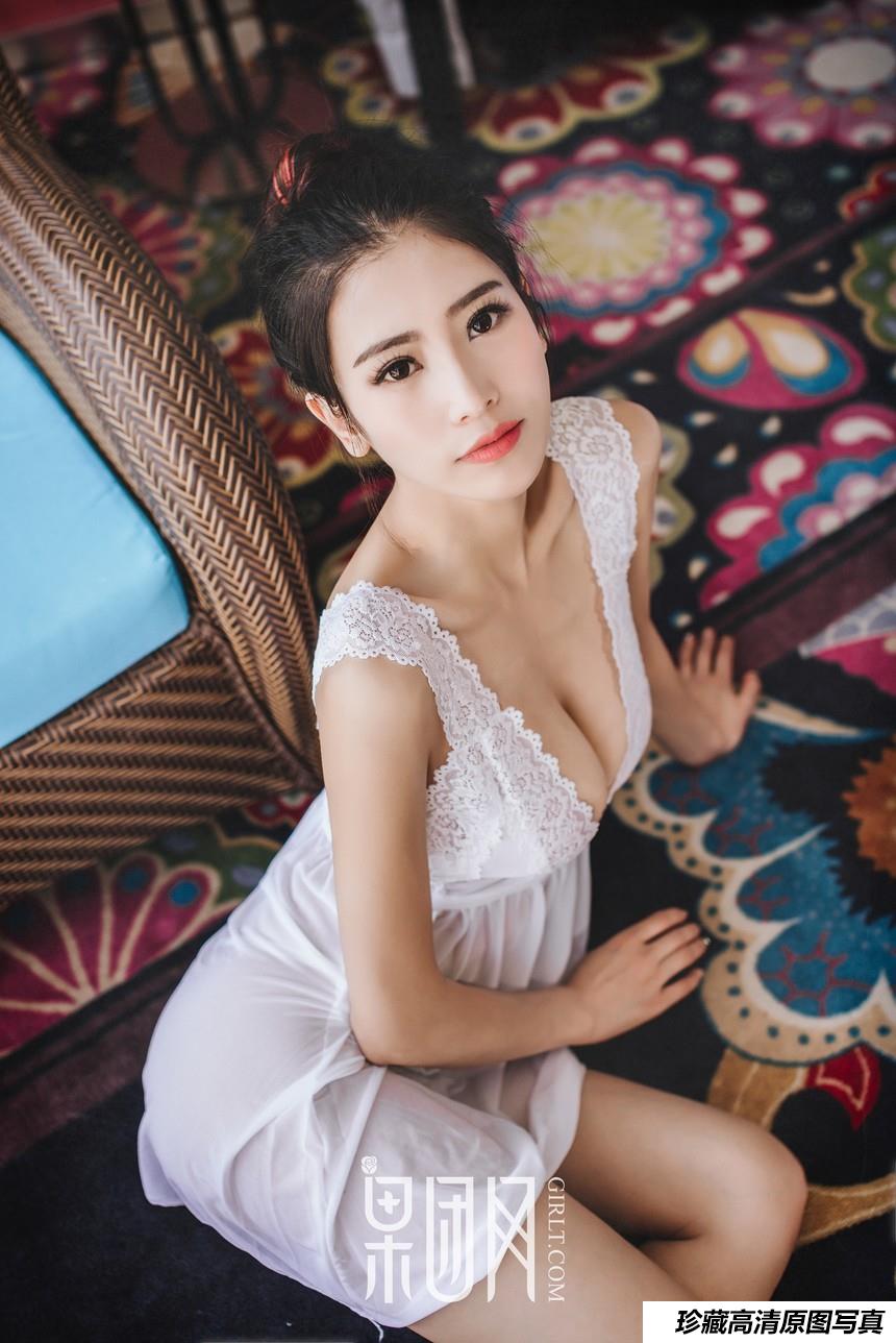 [GIRLT果团网] 2017-07-29 NO.040 长腿嫩模 通灵儿 [57+1P]