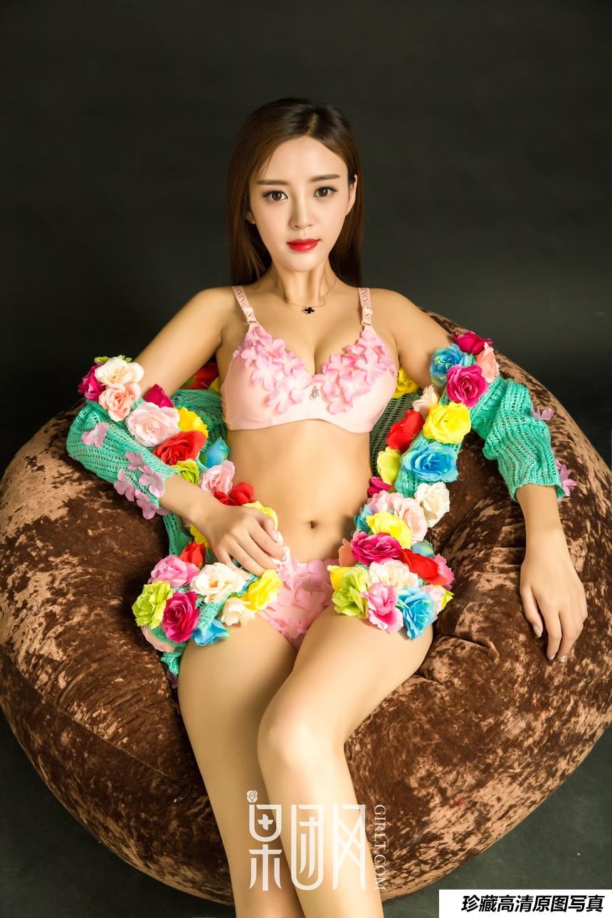 [GIRLT果团网] 2017-08-13 NO.051 温柔少女蜜球颤颤 [49+1P]-艺库