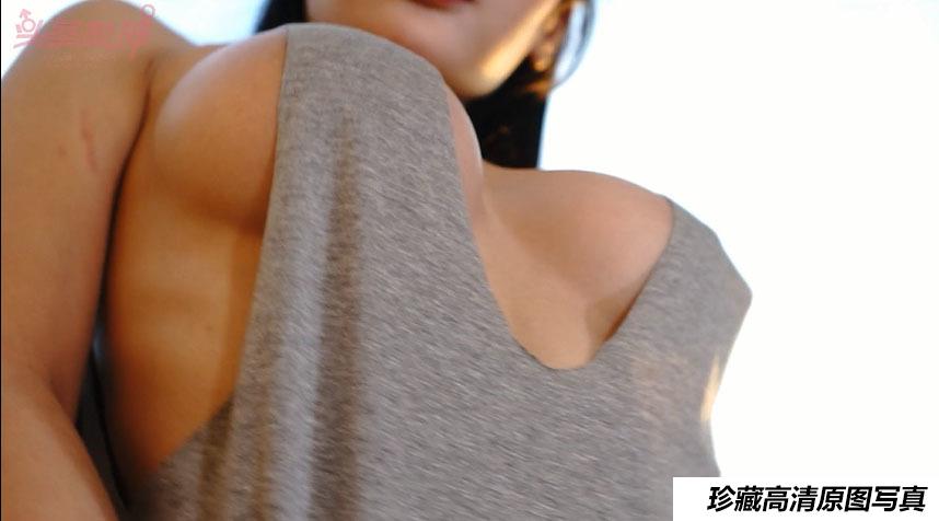 [TouTiao头条女神]  2017.11.09 琪琪日落女神唯美视频 [1V]