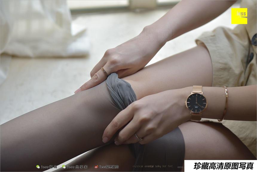 [IESS异思趣向] 2018.03.30 丝足便当212《裸足、灰丝》少妇辣妈 [96+1P]