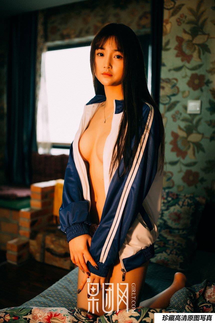 [GIRLT果团网] 2018-01-19 NO.015 学生妹妹的校服风情 [50+1P]