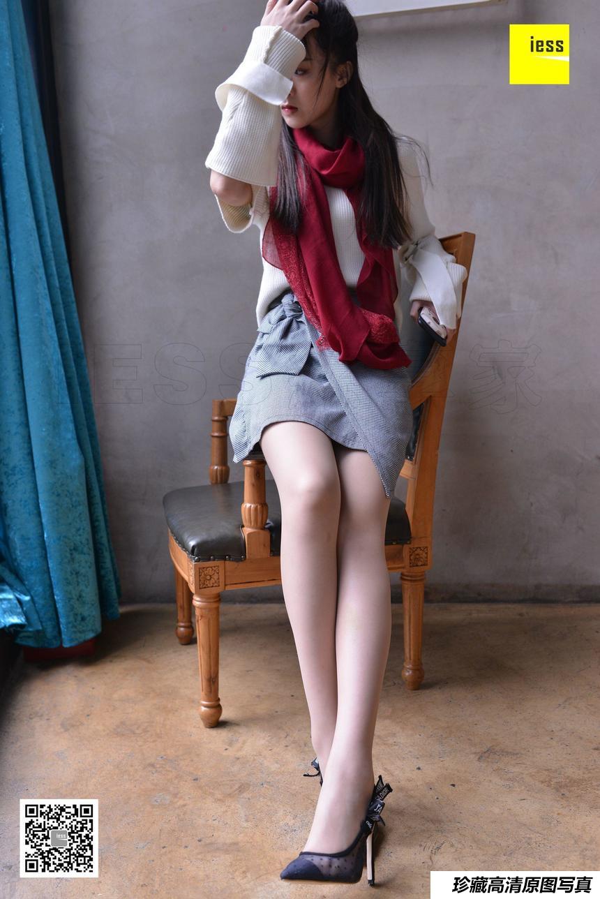 [IESS异思趣向] 2018.06.12 丝享家252：《透视高跟里的趾缝》紫紫 [90+1P/44.5M]