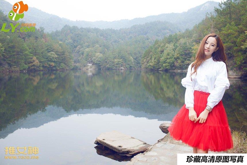 [TGOD推女神]2014.12.17 伊伊-木兰天池 [62+1P／207M]