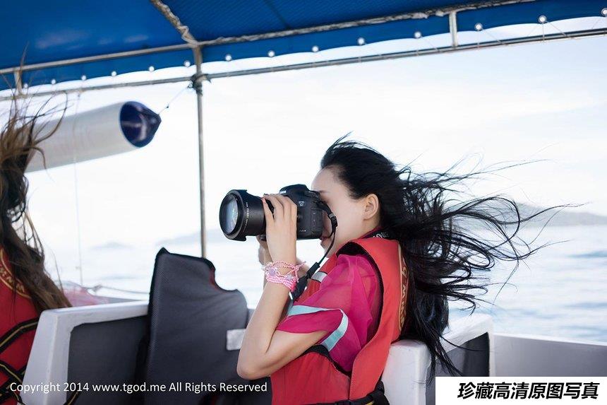 [TGOD推女神]2014.12.31 快乐的美丽 杨上萱沙巴旅拍第3弹 [50+1P／180M]