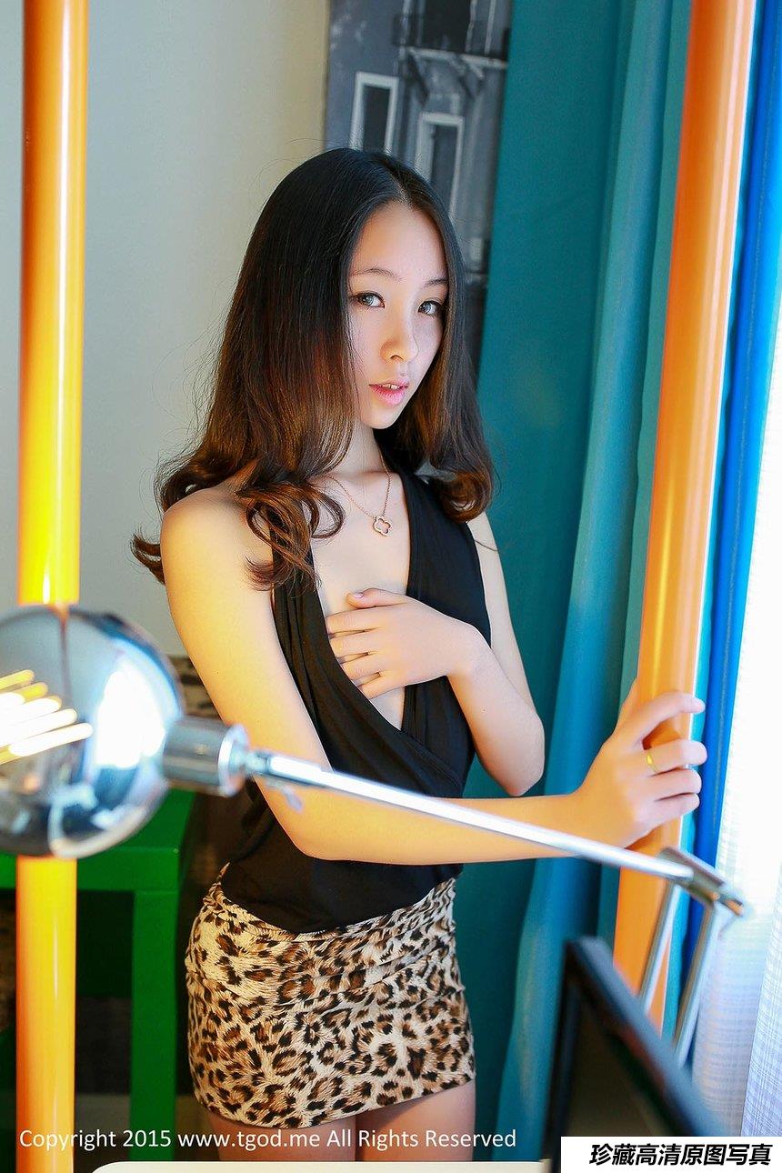 [TGOD推女神]2015.01.13 校服的诱惑 萌女神梓萱Crystal私房系列 [52+1P／226M]