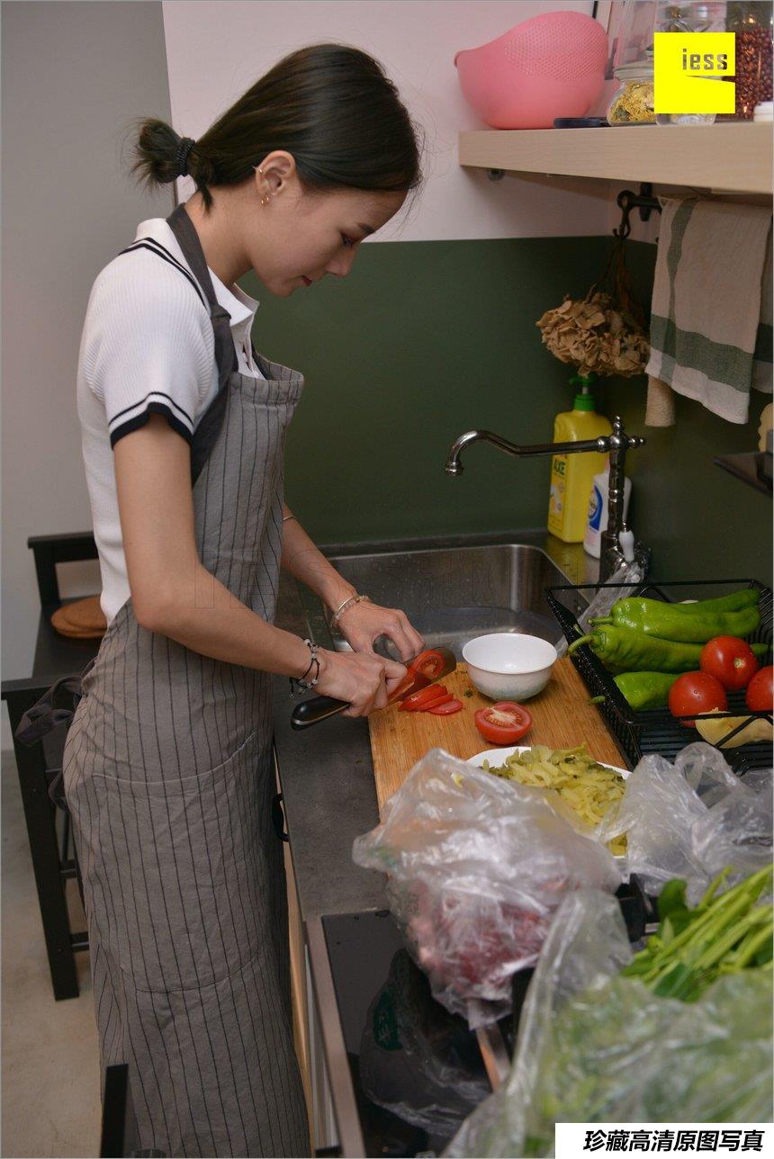 [IESS异思趣向] 2018.08.24 丝足便当MF.002：《梦呓2——下厨》小六[67P/54M]