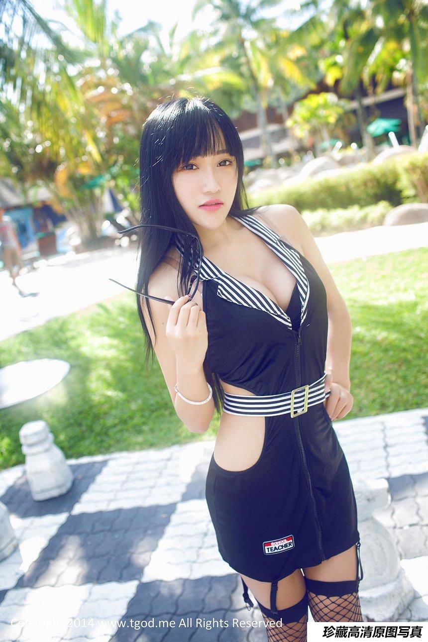 [TGOD推女神]2015.03.23 英伦空军制服 女神杨上萱沙巴写真系列 [50+1P／220M]