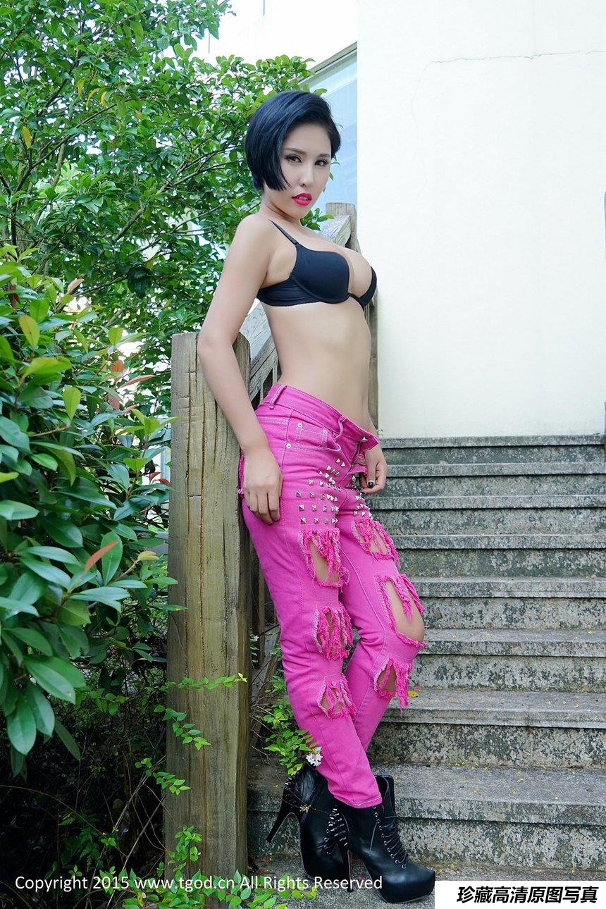 [TGOD推女神]2015.09.19 云曼旅拍 娜依灵儿 第一刊 [38+1P／163M]