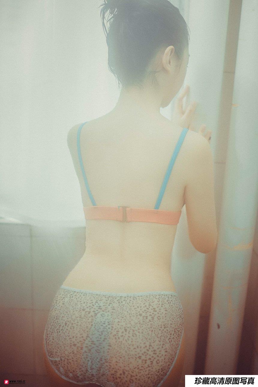 [ROSI写真]2018.09.06 闺房 NO.0001[42+1P51.1M]