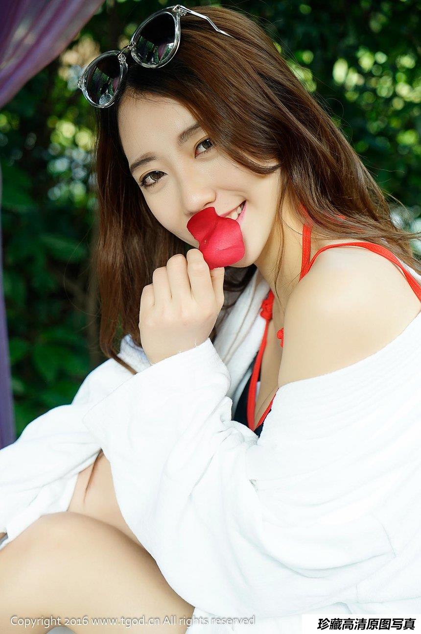 [TGOD推女神]2016.01.13 御水温泉旅拍 邓雪Sweet 第二刊 [52+1P／197M]