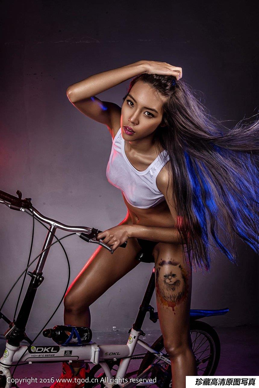 [TGOD推女神]2016.03.02 喵喵哒第二刊 [42+1P／200M]