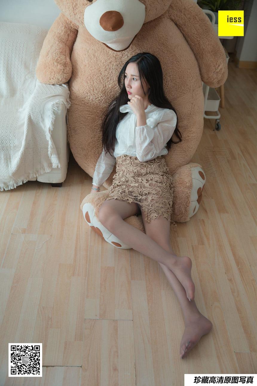 [IESS异思趣向] 2018.08.23 丝享家301：《大熊也喜欢灰丝》文欣 [90+1P/35.6M]