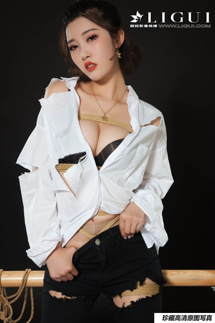 [Ligui丽柜] 2018.11.09 Model 筱筱 [91+1P/36.3M]