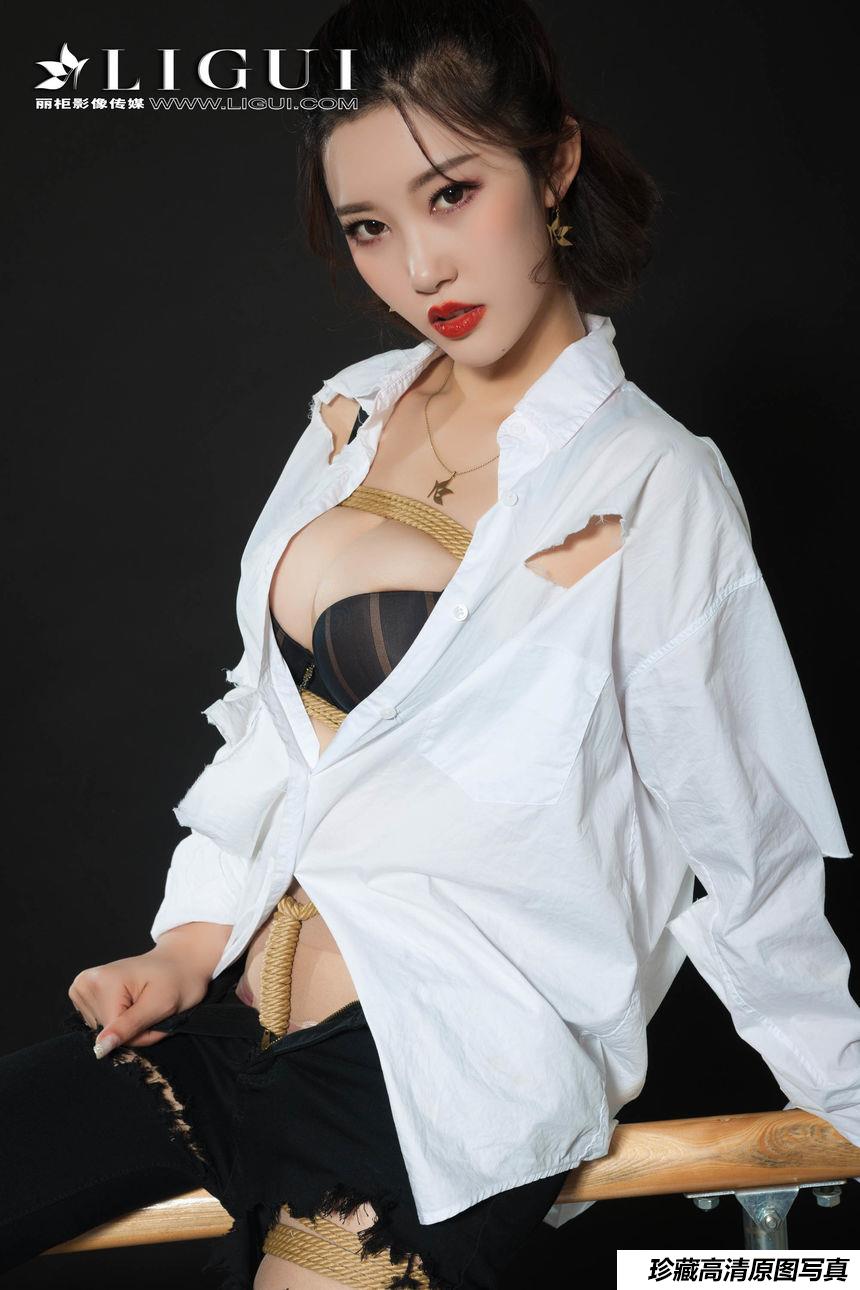 [Ligui丽柜] 2018.11.09 Model 筱筱 [91+1P/36.3M]