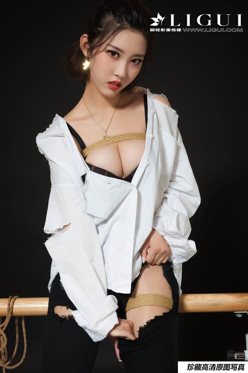 [Ligui丽柜] 2018.11.09 Model 筱筱 [91+1P/36.3M]