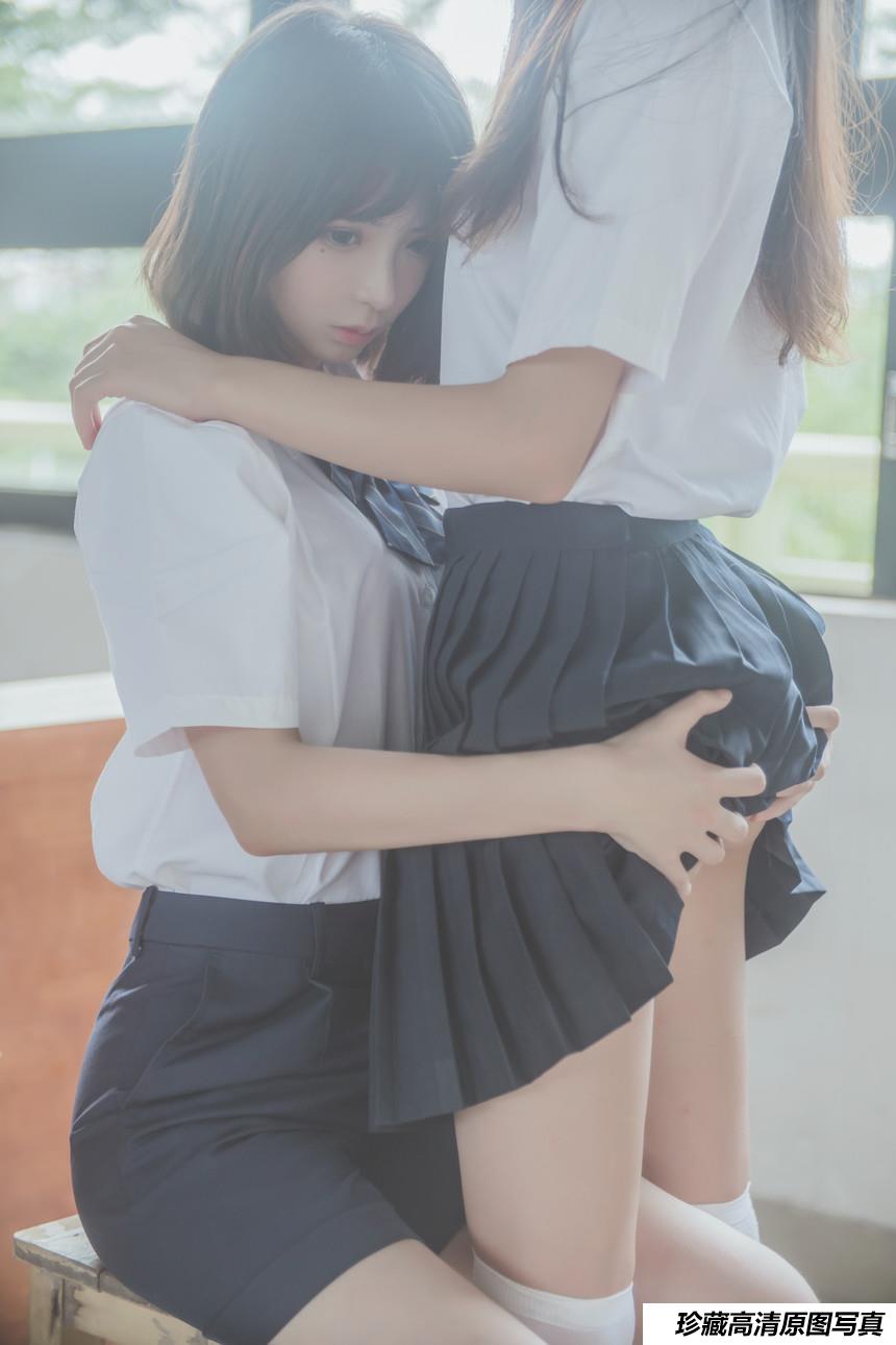 萝莉风COS 桜桃喵&疯猫ss – JK百合 [43P]