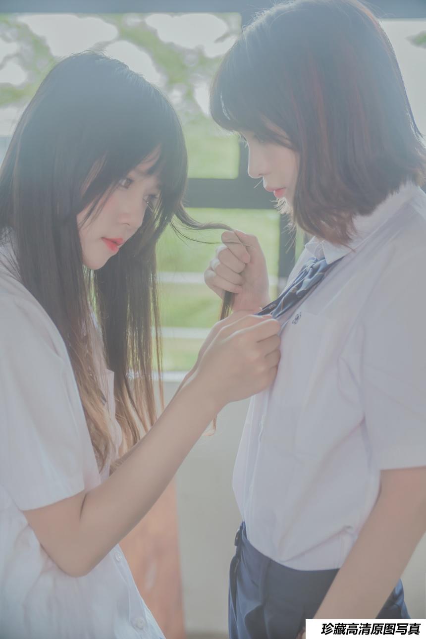 萝莉风COS 桜桃喵&疯猫ss – JK百合 [43P]