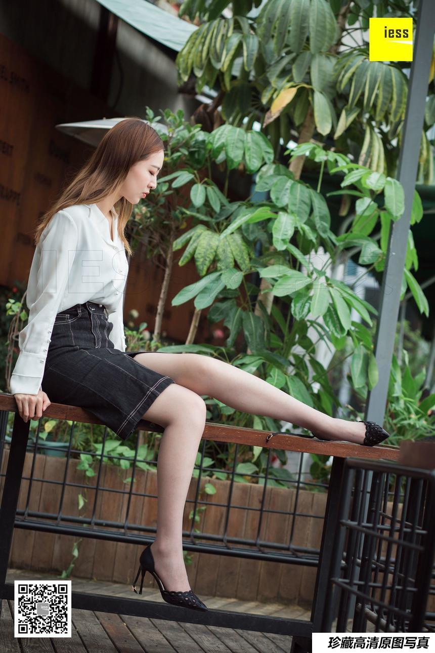 [IESS异思趣向] 2018.12.16 丝享家382：紫紫 - 紫紫知性灰丝 [90P]