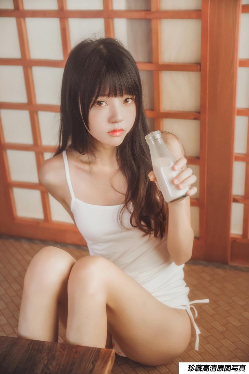 COS 桜桃喵 – 小背心换水手服 [144P]