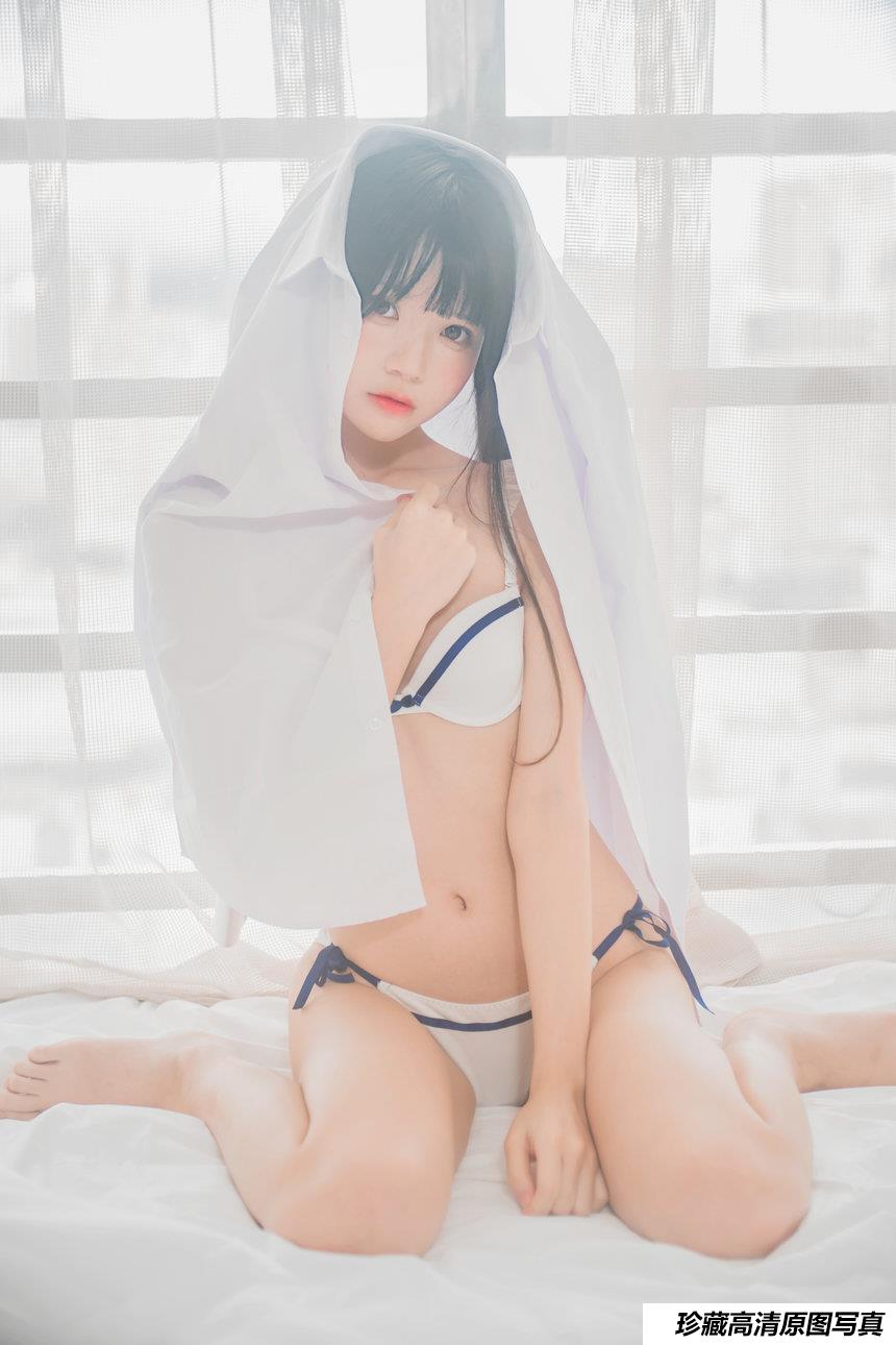 COS 桜桃喵 – 白衬衫双马尾 [47P]