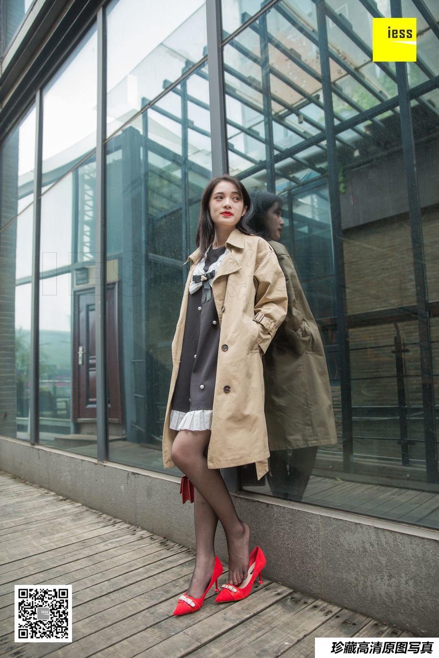 [IESS异思趣向] 2018.12.21 丝享家386：姗姗 - 气质风衣小红高 [90P/43.4M]