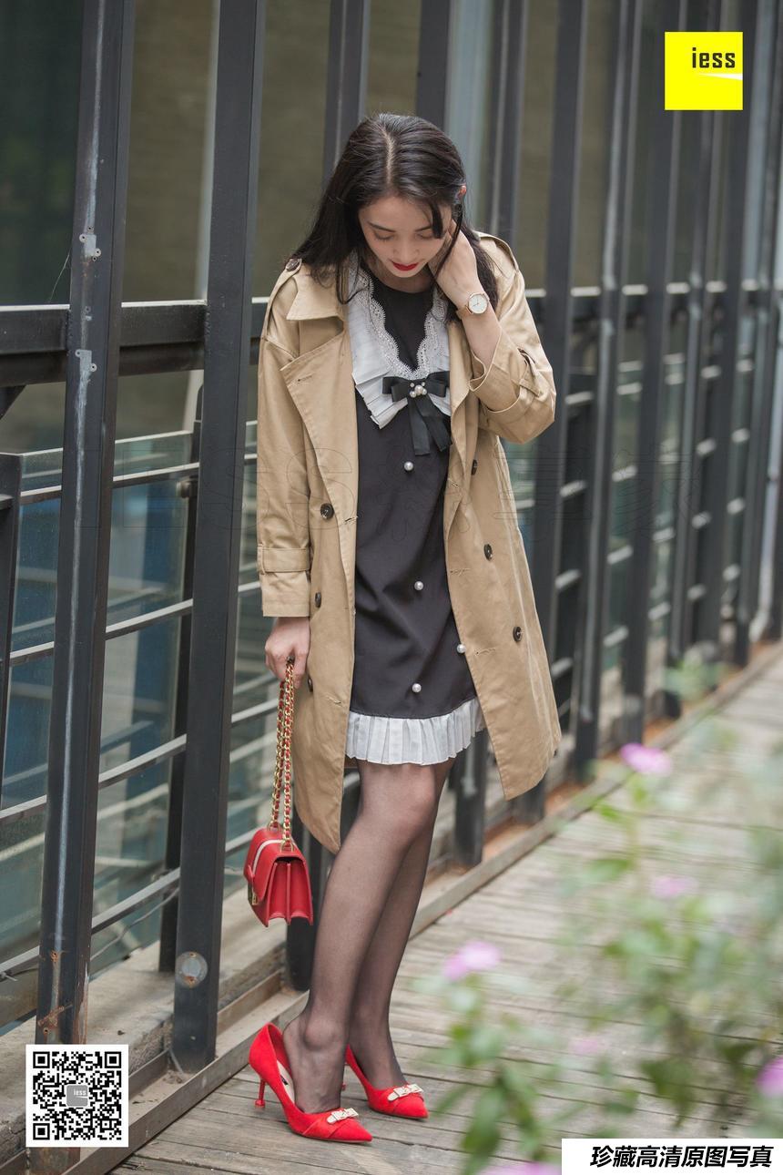 [IESS异思趣向] 2018.12.21 丝享家386：姗姗 - 气质风衣小红高 [90P/43.4M]