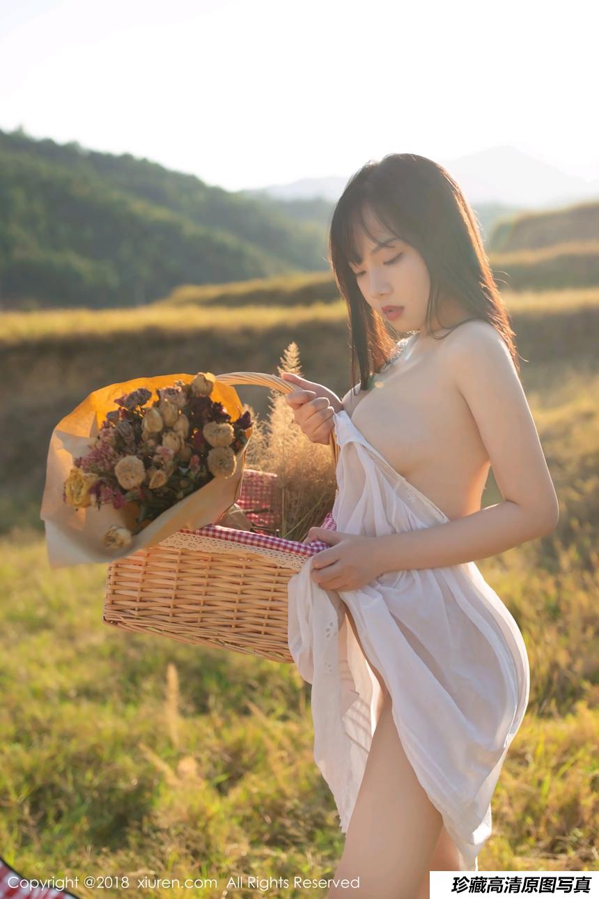 [XIUREN秀人网] 2018.11.23 No.1238 徐微微mia [44+1P]