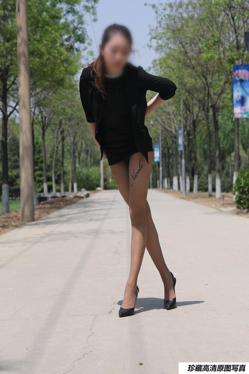 Nicole图集 No.006 公园薄肉丝美足-2 [144P-1.16GB]