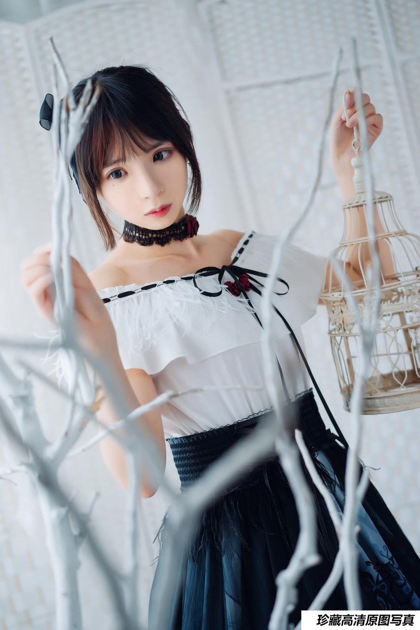 [Cosplay]疯猫ss -小裙子 [22P]