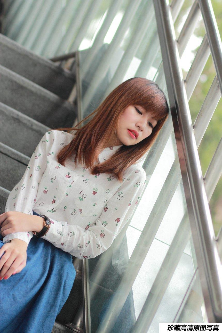 制服の女生 No.001 林温蒂 [51P-237MB]