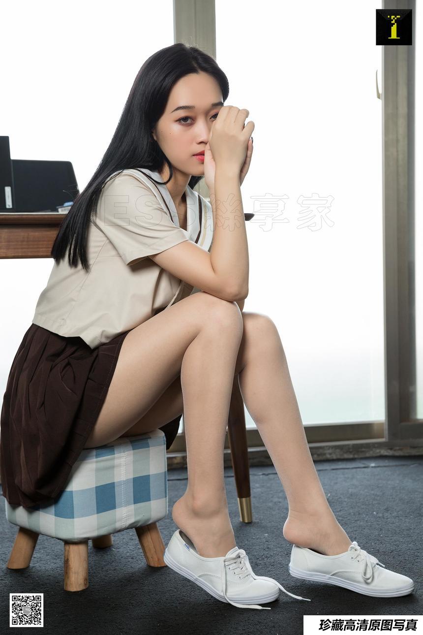 [IESS异思趣向] 2019.07.11 丝享家527：秋秋《大模秋的礼服展示》[95P/36M]