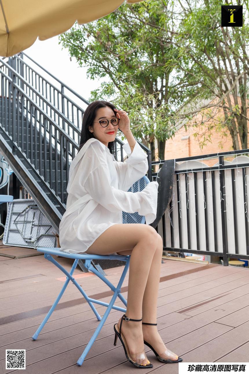 [IESS异思趣向]2019.07.20 丝享家533：可乐 – 男友衬衫里的温柔 [90P]