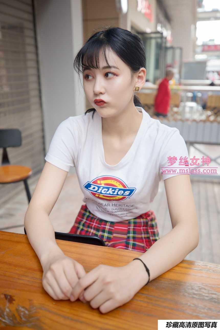 梦丝女神 可岚-油光丝袜 [74+1P]-绅士图