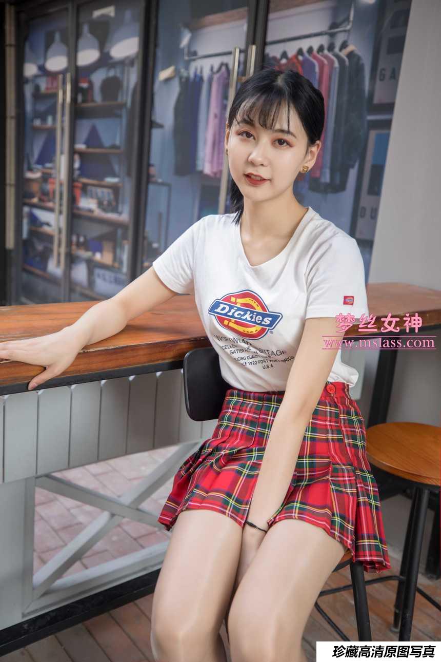 梦丝女神 可岚-油光丝袜 [74+1P]