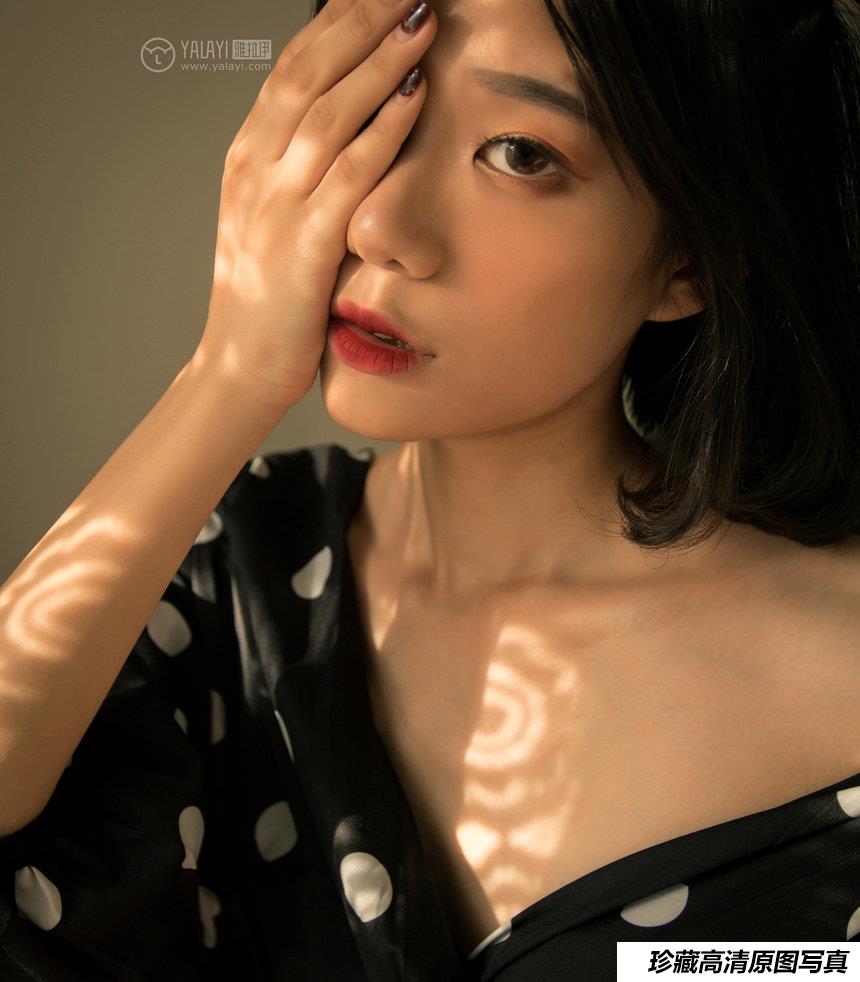 [YALAYI雅拉伊]2018.11.02 No.114 双面伊人 琳琳琛琛