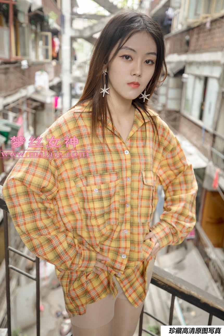 [MSLASS]梦丝女神 - 梦素 复古楼的性感美 [82P1V-1.41GB]