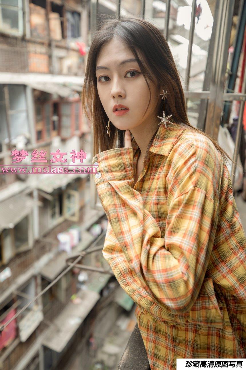 [MSLASS]梦丝女神 - 梦素 复古楼的性感美 [82P1V-1.41GB]