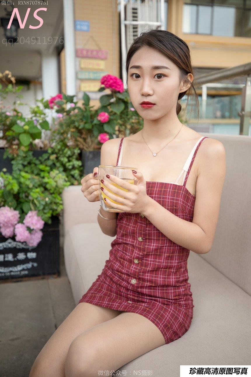 纳丝摄影 婉文 穿着丝袜去喝茶啦 [60P-468MB]