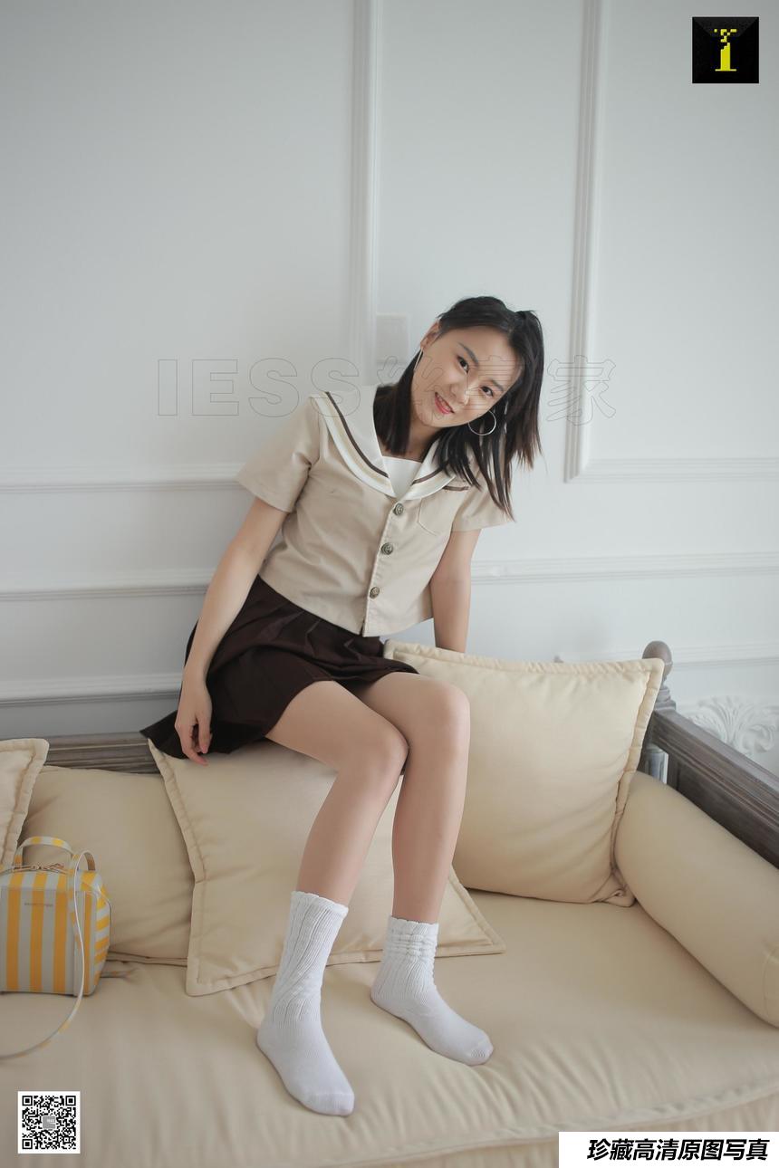 [IESS异思趣向] 2019.08.19 丝享家553： 小衫初尝JK棉袜 [80P20M]