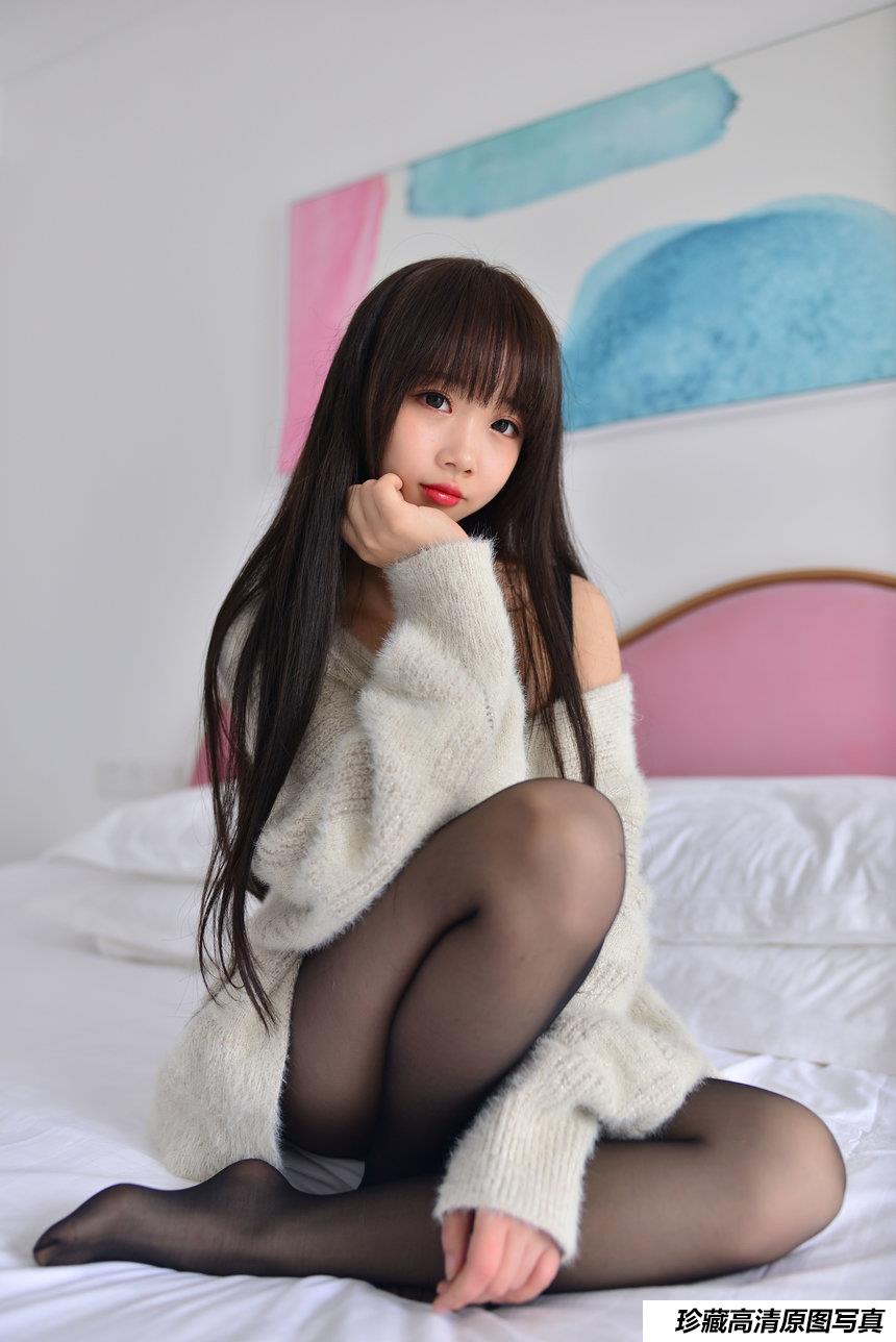 [Cosplay]雪琪 – 毛衣少女 [34P]