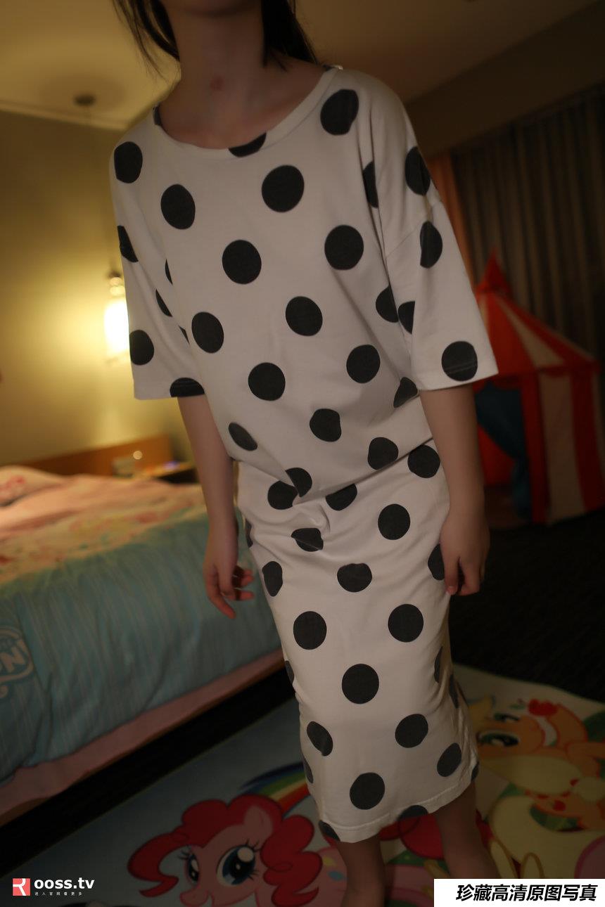 [ROSI写真]2019.08.26 NO.2821 [63+1P/56M]