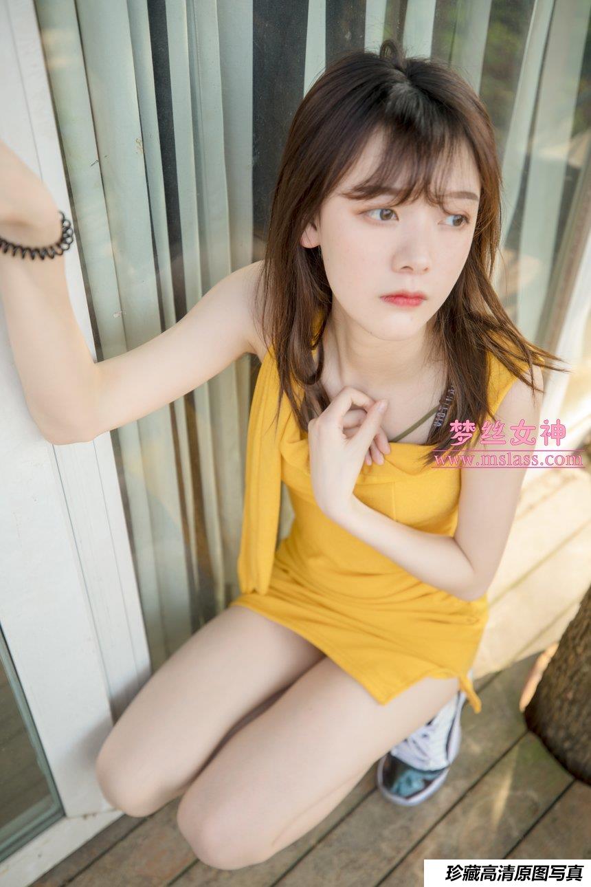 [MSLASS]梦丝女神 - 张思敏 甜甜的丝袜美腿 [68P-425MB]