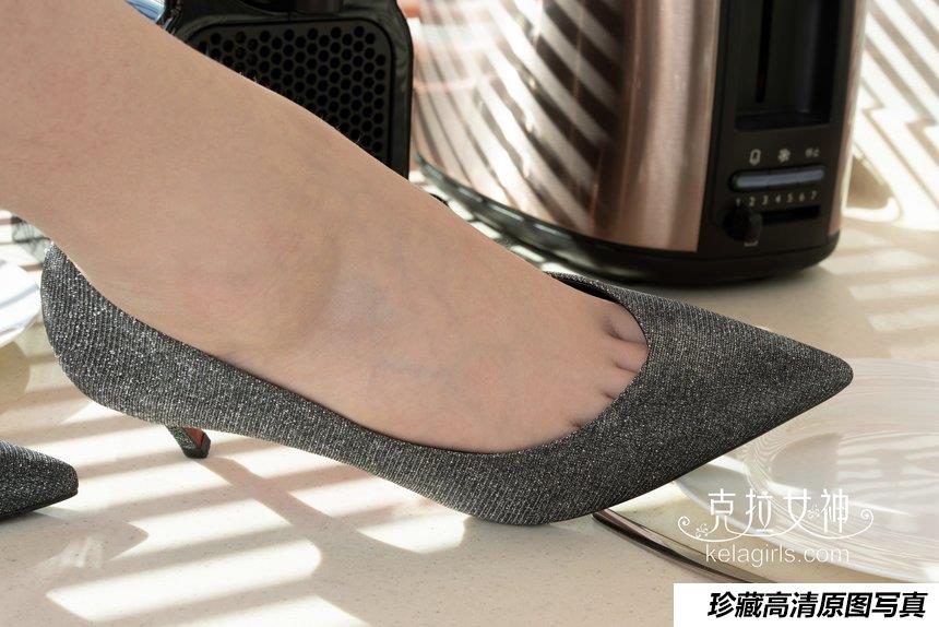 [Kelagirls克拉女神]2019.05.12《美足日光浴》芊芊[34P／489MB]