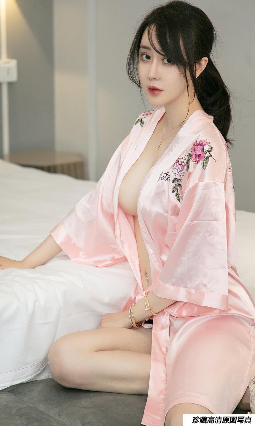 [Ugirls尤果网] 爱尤物 2019.05.17 No.1458 欣凌 心电心 [35P]