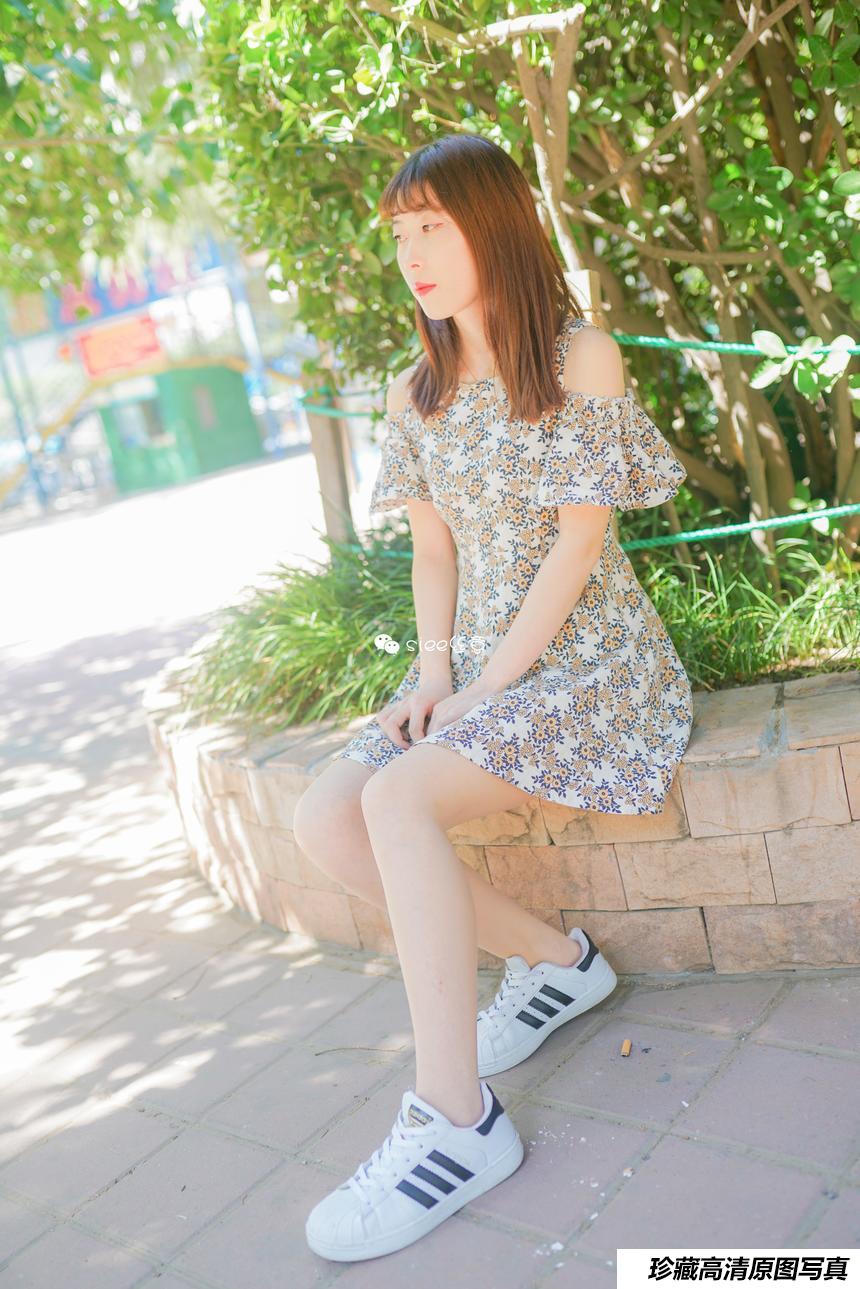 [SIEE丝意] No.039 玲玲 新师妹，仲夏之思 [43P]