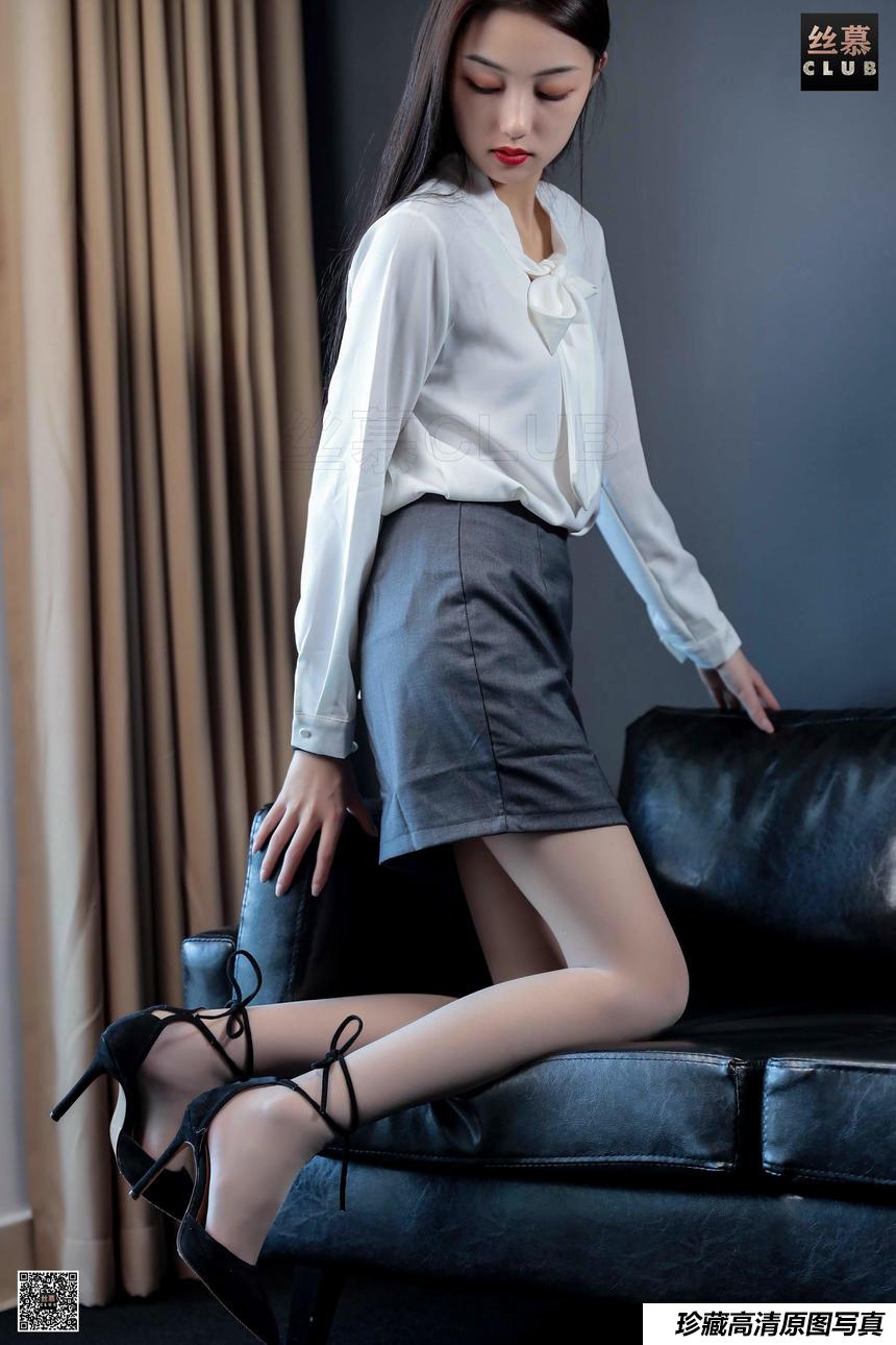 丝慕写真 晴晴 - 与众不同的气质 [68P]